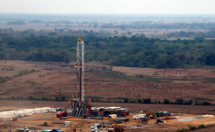 A Parex drilling rig in Colombia (Company)
