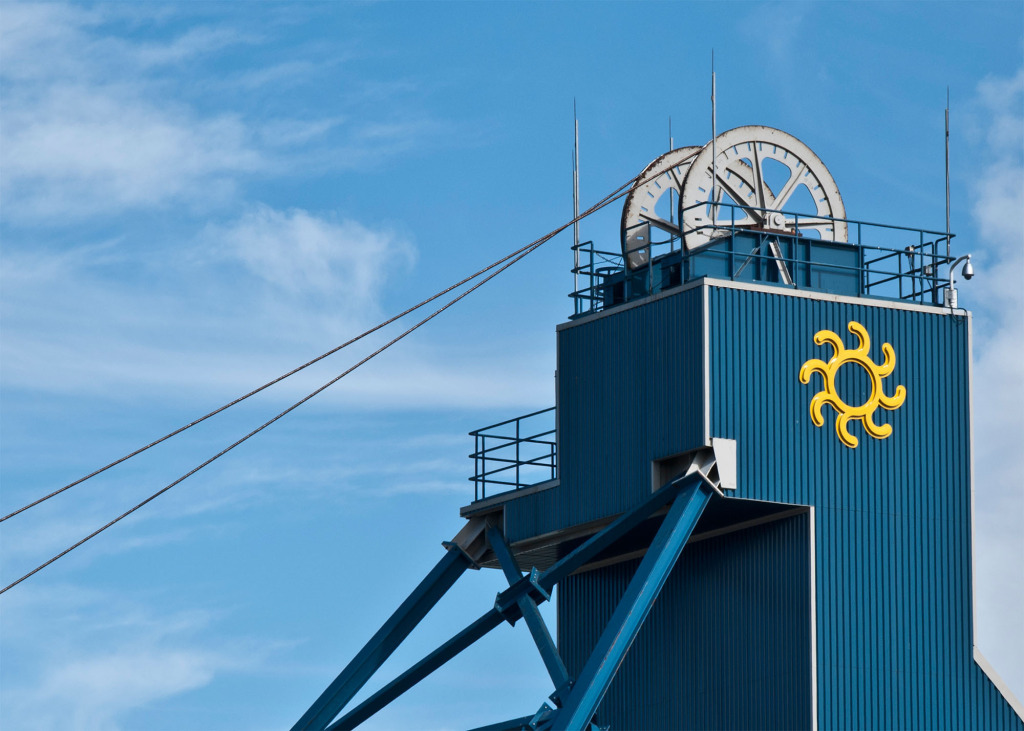 A headframe at AuRico's Young-Davidson mine which is expected to produce over 140,000 ounces of gold this year (Photo: AuRico Gold)