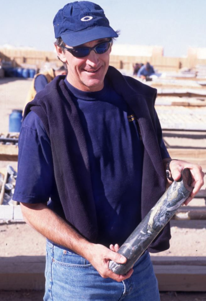 ￼￼Ed inspecting Oyu Tolgoi discovery core in 2001 after rejoining Ivanhoe’s executive team.